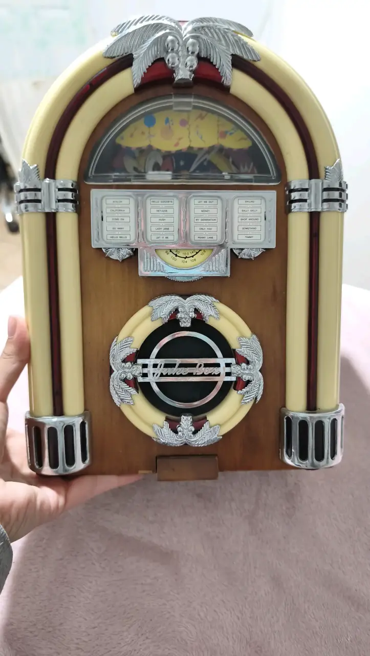 Radio retro con luces - 3