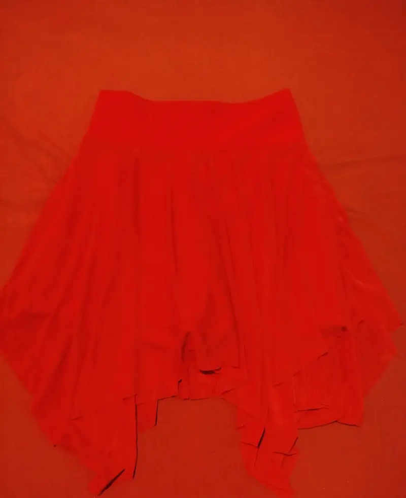Falda roja con shorts integrados