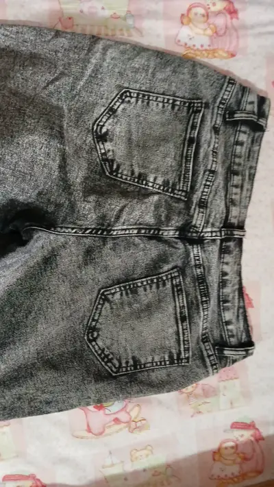 Jeans gris para mujer de mezclilla elástica - miniatura 3
