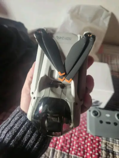 Drone DJI Mini 3 Nuevo - miniatura 3