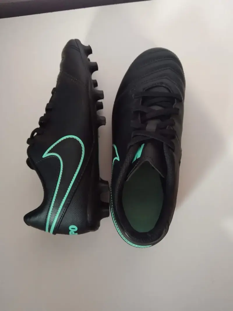 Zapatillas de fútbol Nike talla 35 - 3