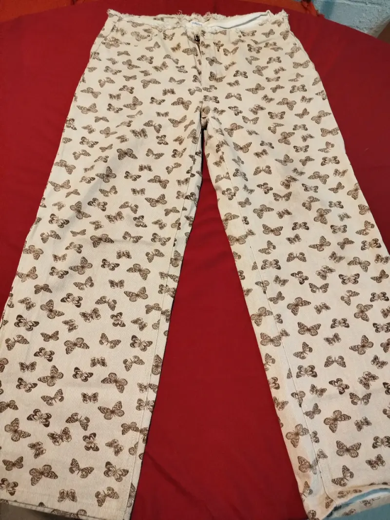 Pantalones Sybilla con estampado de mariposas