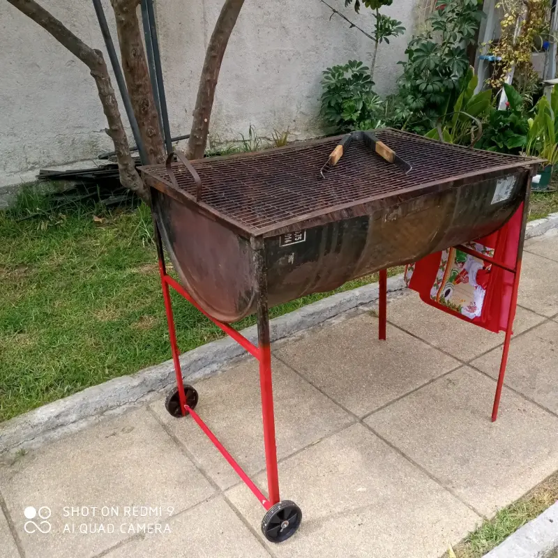 Parrilla de acero 60x90 usada muy buen estado - 3