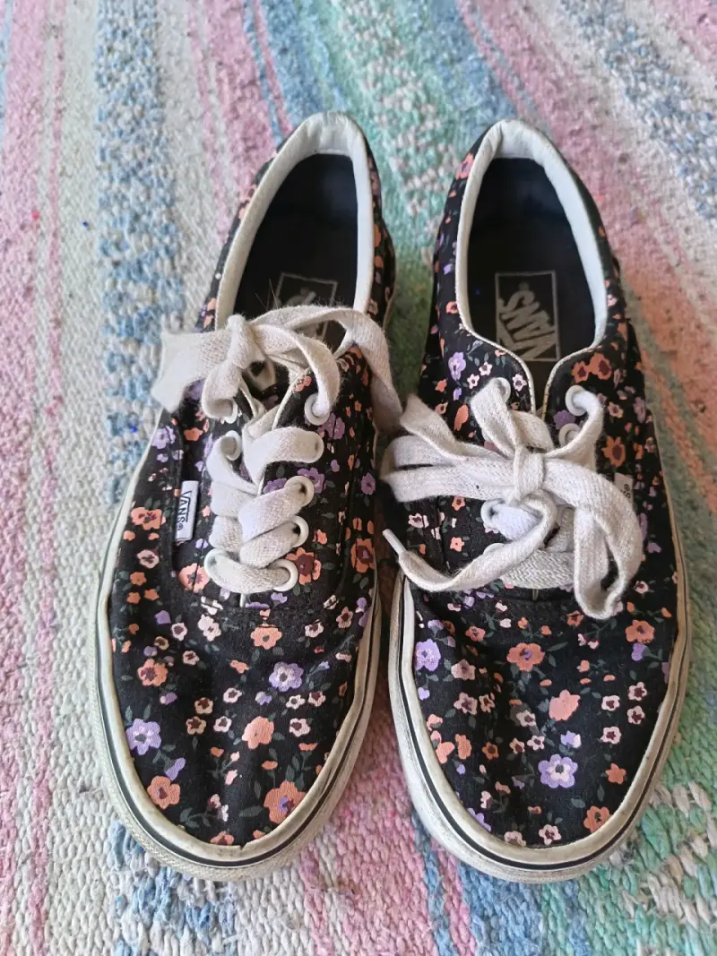 Zapatillas Vans florales para mujer