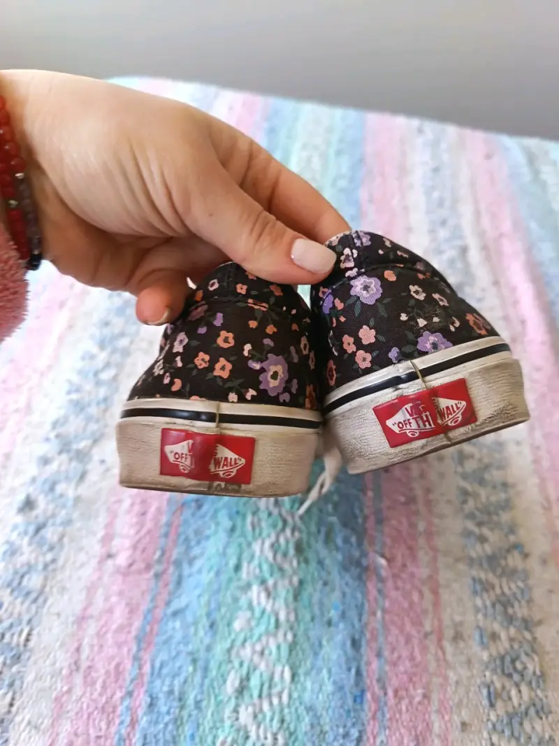 Zapatillas Vans florales para mujer - 2
