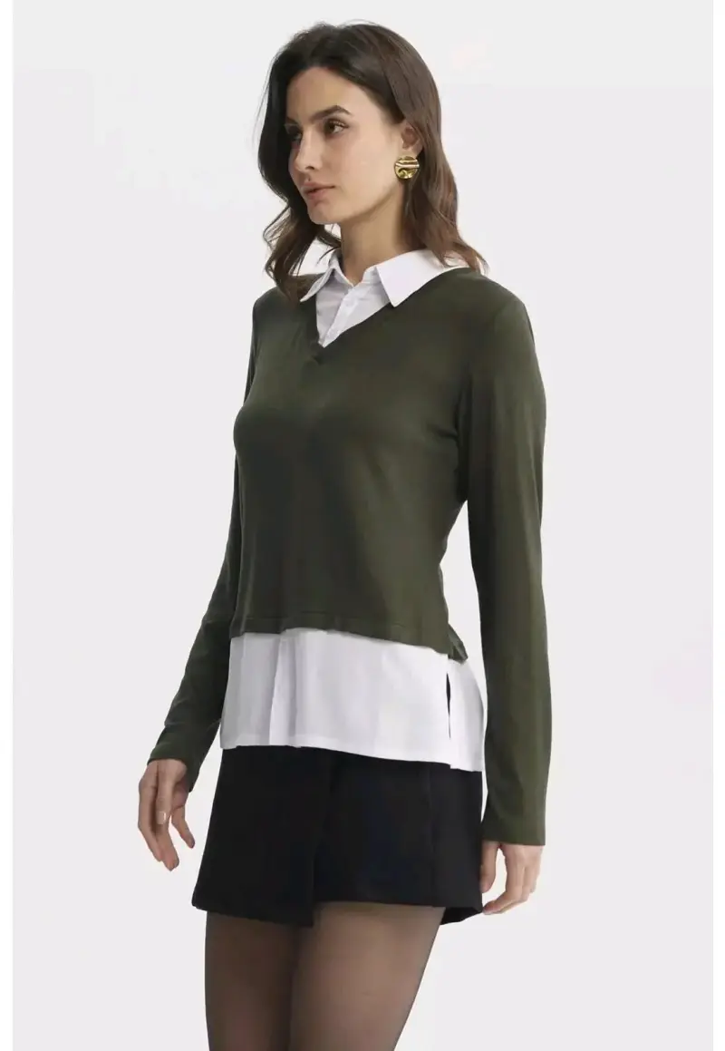 Suéter verde con camisa blanca integrada - 2