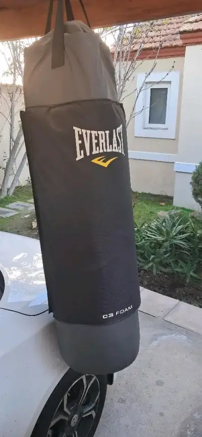 Saco de Boxeo Everlast C3 Foam Negro 120 cm - miniatura 1