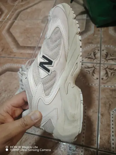 Zapatillas New Balance 725 Beige Off White ML725CA - miniatura 5