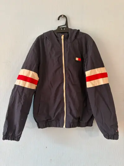 Cortaviento  Tommy Hilfiger azul con capucha niño - miniatura 1