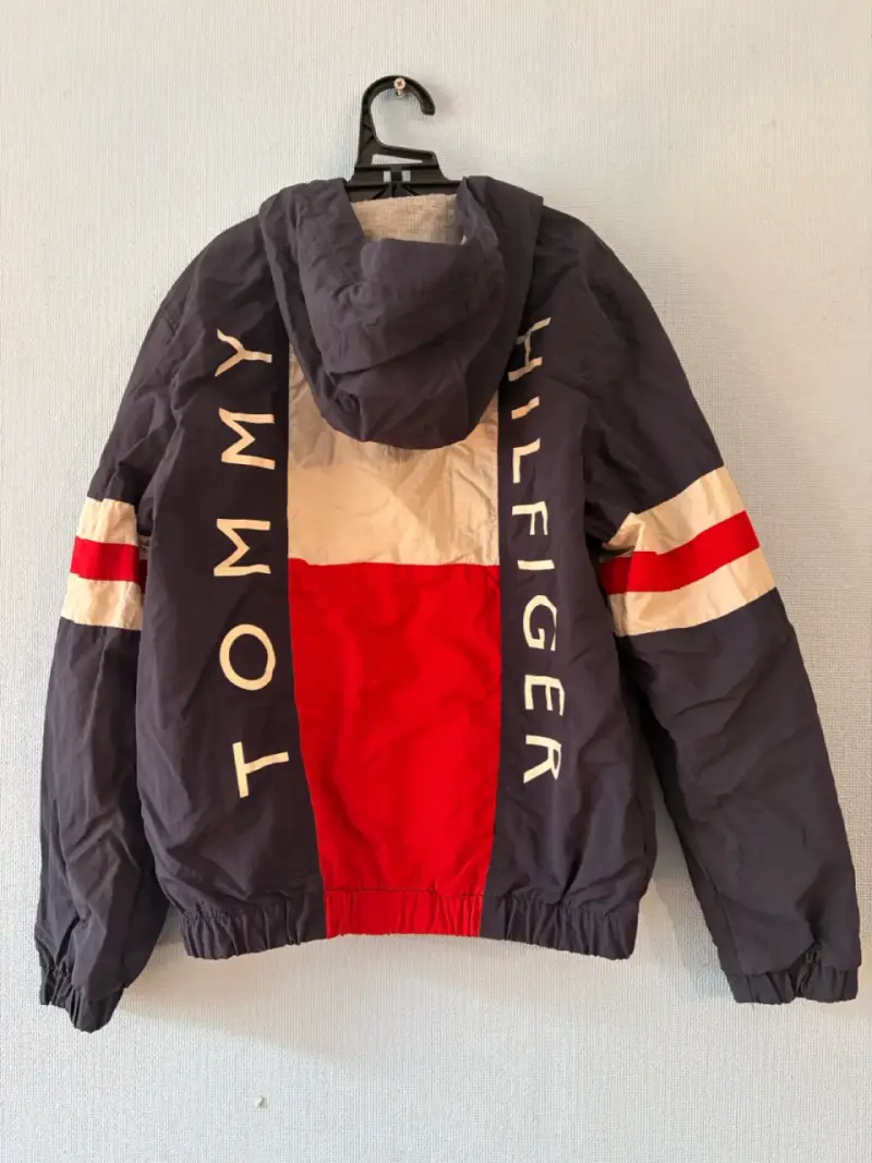 Cortaviento  Tommy Hilfiger azul con capucha niño - 4