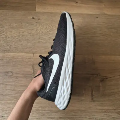 Zapatillas deportivas negras Nike para correr - miniatura 4