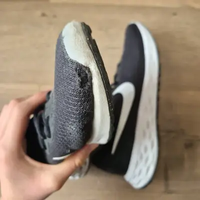 Zapatillas deportivas negras Nike para correr - miniatura 5