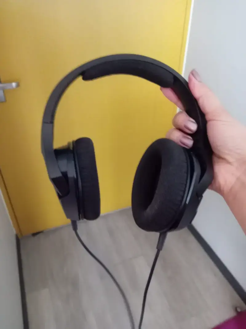 audifonos hyperx  Negros con Cable - 5