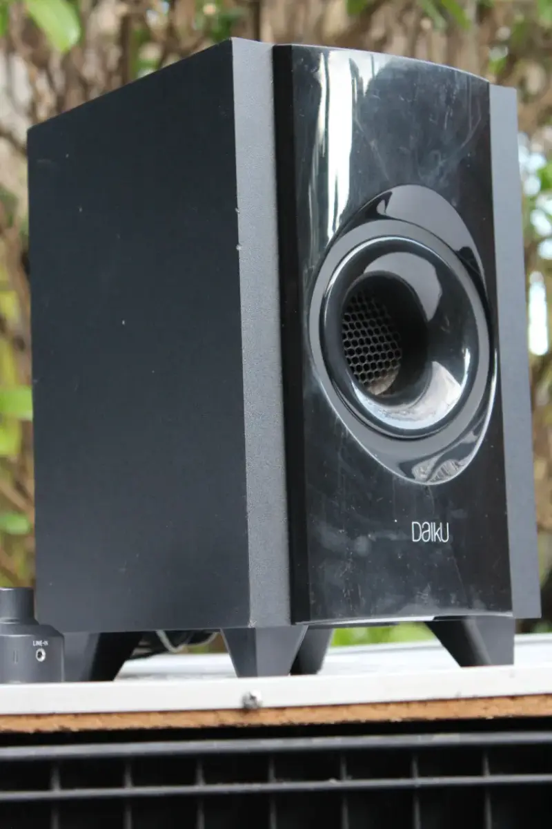 Subwoofer Sistema Audio 2.1 - 40Watts Pc-Notebook - 4