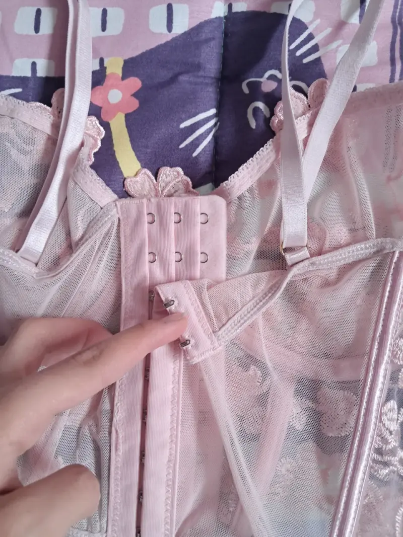 Corset de encaje rosa floral con varillas - 5