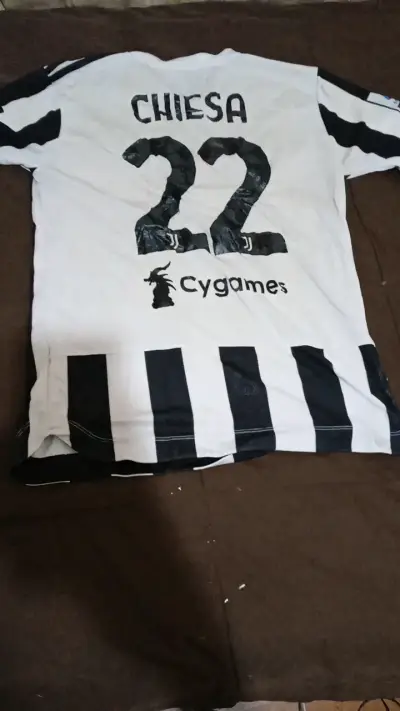 Camiseta Juventus Adidas Chiesa 22 Talla M - miniatura 2