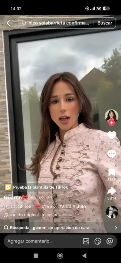 Chaqueta rosa con estampado floral - miniatura 1