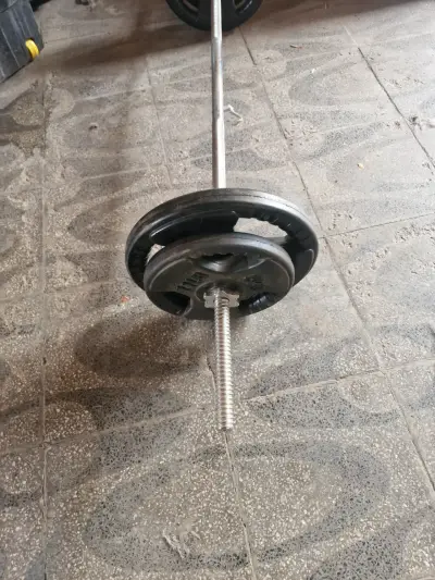 Barra de pesas con discos ajustables - miniatura 2