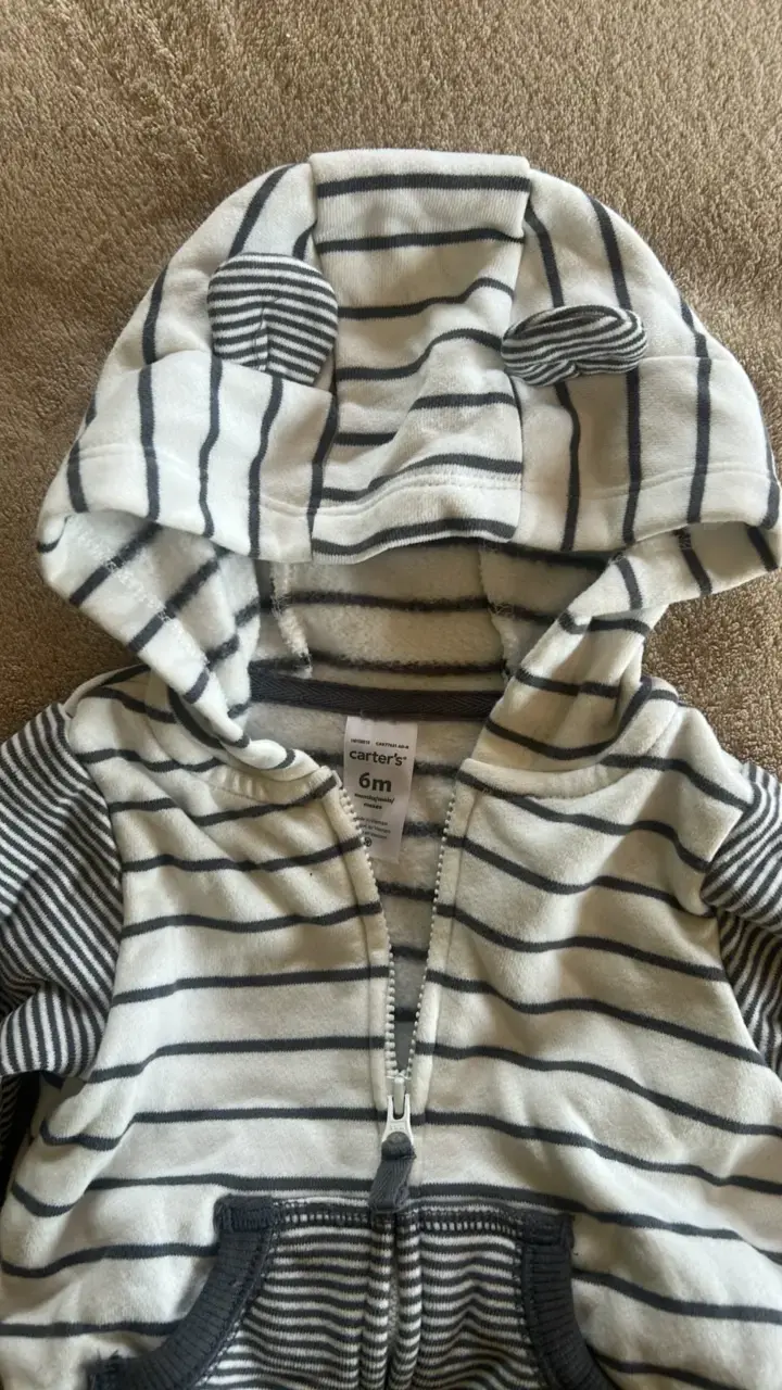 Conjunto de bebé con capucha a rayas 6M - 2