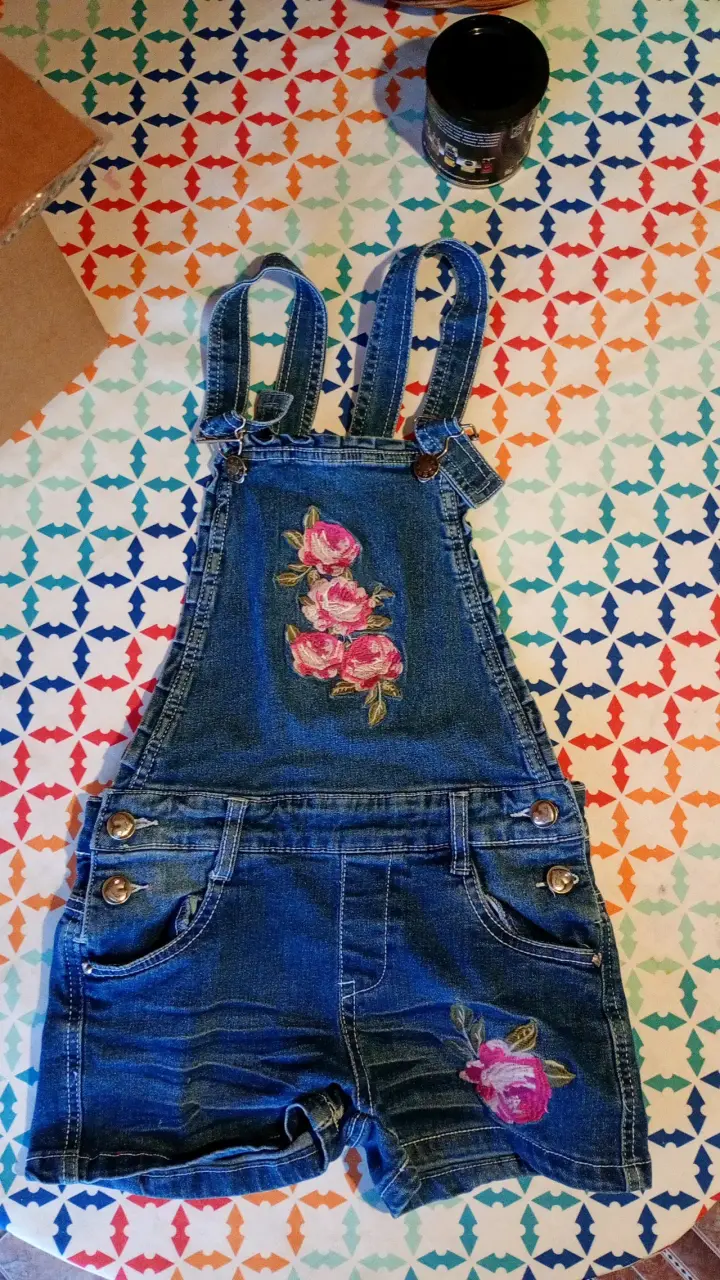 Jardinera de mezclilla con bordado floral para niña - 1