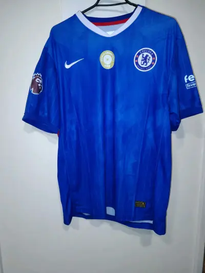 Camiseta Chelsea FC Nike azul con insignias - miniatura 2