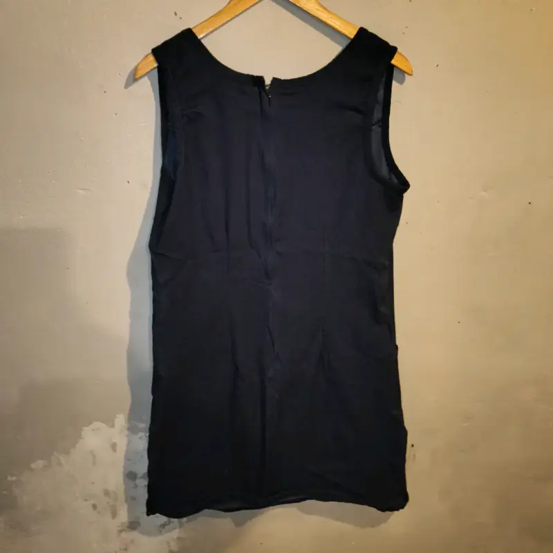 Vestido azul marino sin mangas con botones - 1