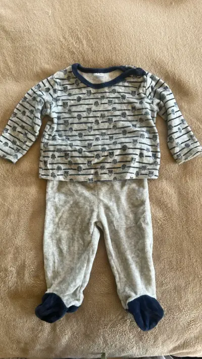 Pijama de bebé Opaline gris con estampado de búhos - miniatura 1