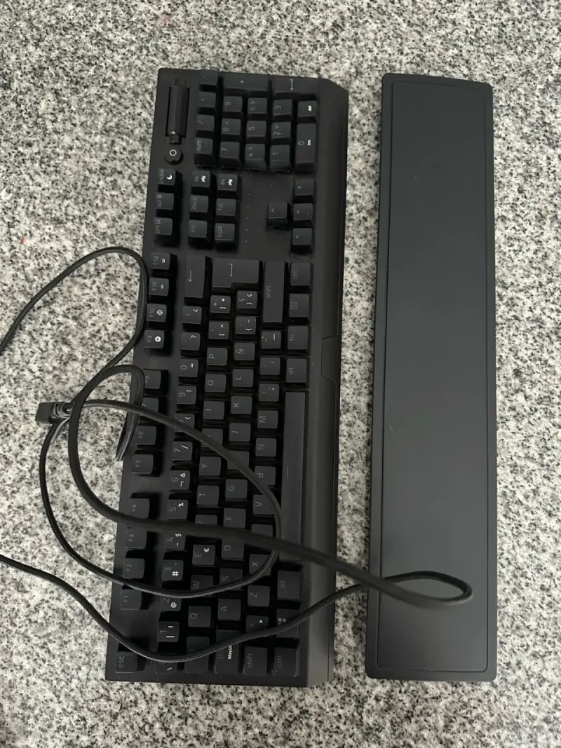 Teclado mecánico Razer BlackWidow V3 con retroiluminación RGB - 3