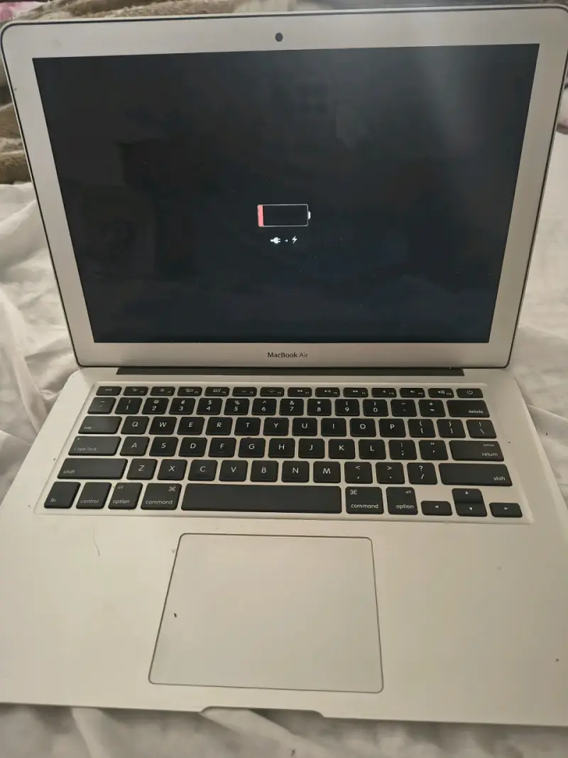 MacBook Air usado en buen estado - 2