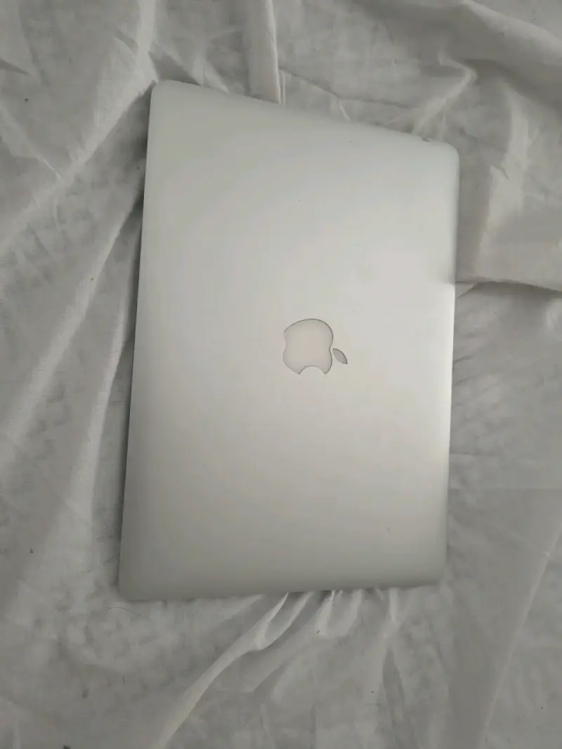 MacBook Air usado en buen estado - 3