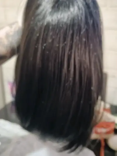 Peluca de cabello sintético bicolor - miniatura 3