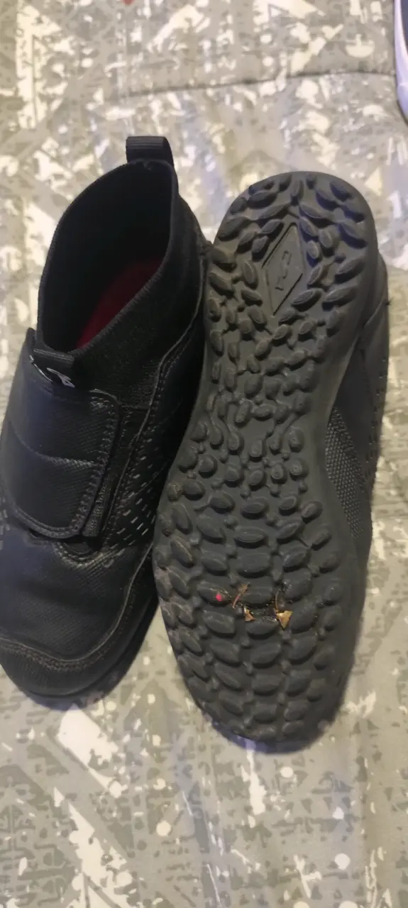 Botines deportivos negros para niños - 2