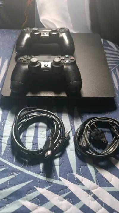 Consola PlayStation 4 Slim con control y cables - miniatura 2