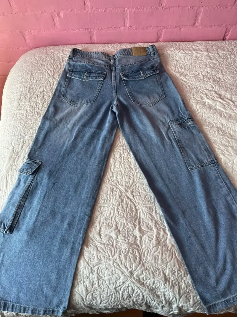 Pantalones cargo de mezclilla azul para mujer - 3