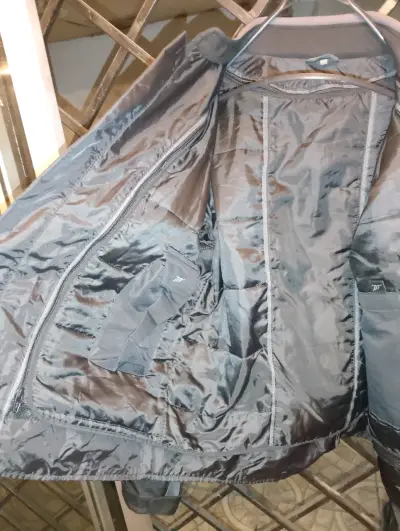 Chaqueta de moto negra con ventilación - miniatura 3