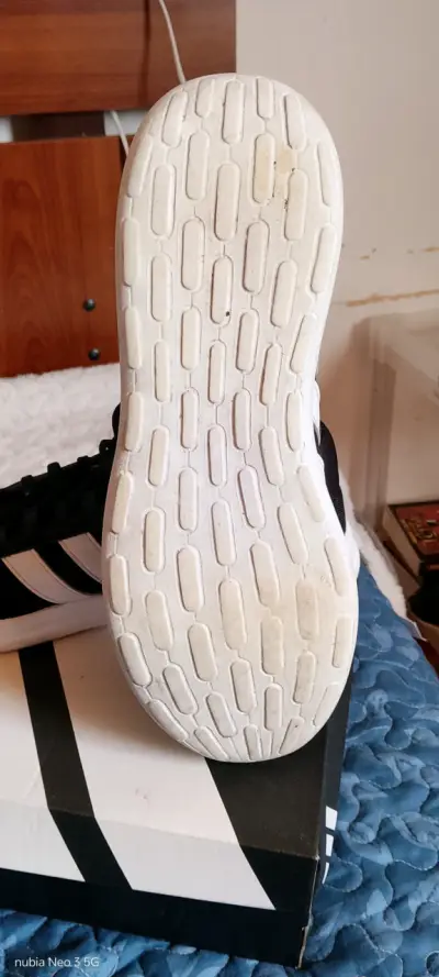 Zapatillas deportivas negras Adidas Lite racer 42 - miniatura 6