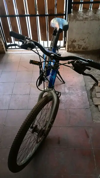 Bicicleta de montaña Body Glove azul - miniatura 4