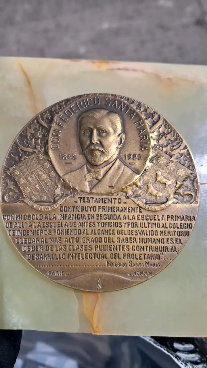 Medalla Conmemorativa Universidad Técnica Federico Santa María - 3