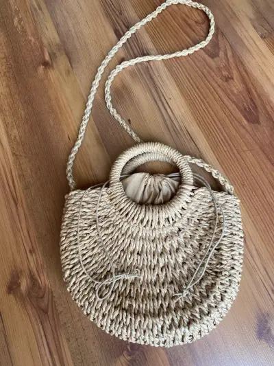 Bolso de mano tejido de paja natural - miniatura 1