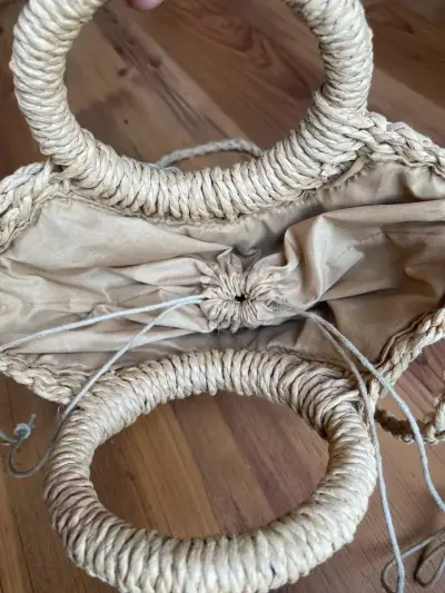 Bolso de mano tejido de paja natural - miniatura 5