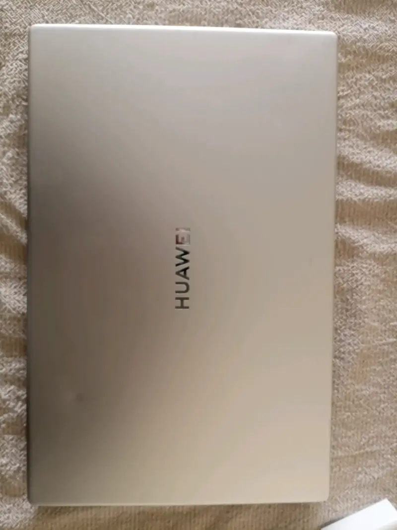 Laptop Huawei no enciende - 2