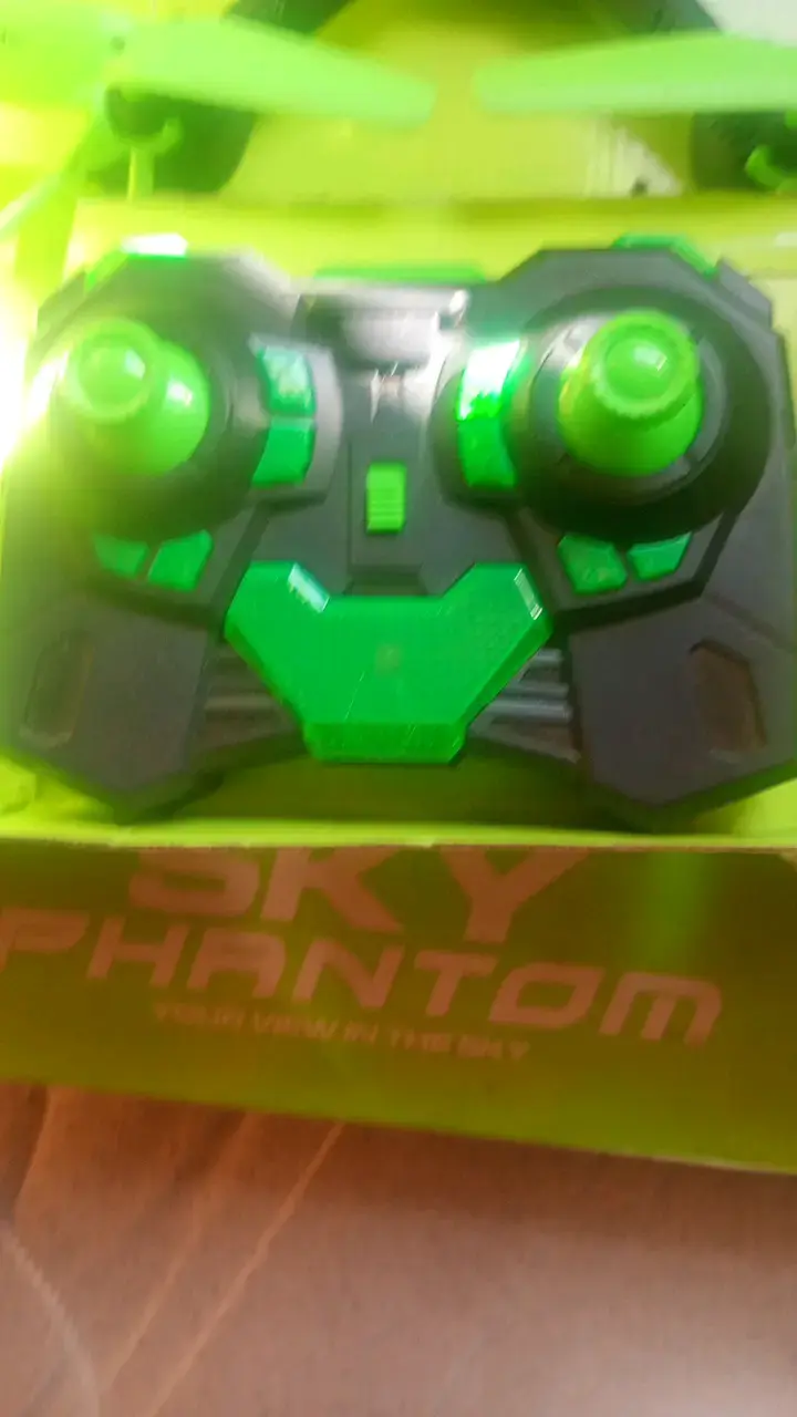 Drone Sky Phantom con Control Remoto - 6