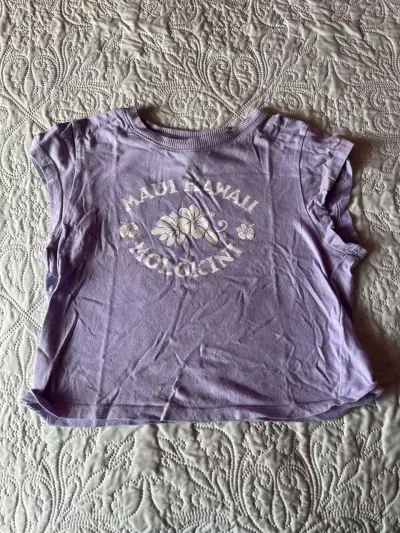 Polera lila con diseño floral - miniatura 3