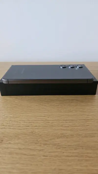Samsung Galaxy S24+ como nuevo en caja - miniatura 5