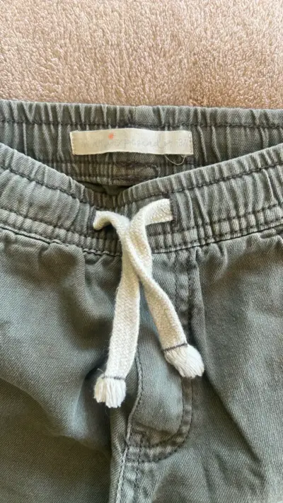 Pantalones jogger verde oliva para niño - miniatura 2