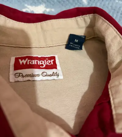 Camisa Wrangler roja de algodón para hombre - miniatura 2