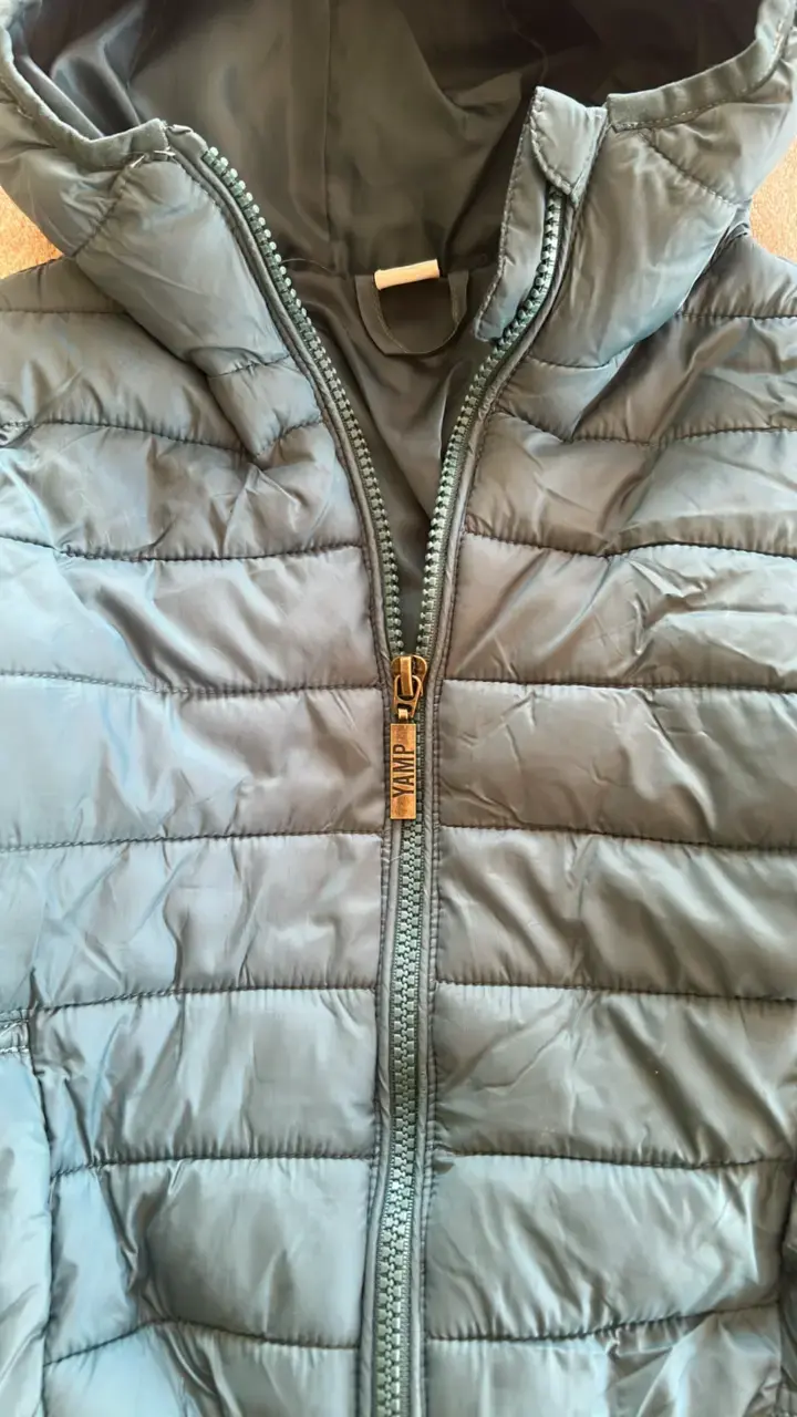Chaqueta acolchada azul para niño con capucha - 3