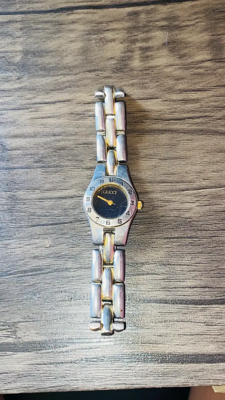 Reloj Gucci de acero inoxidable para mujer - 2