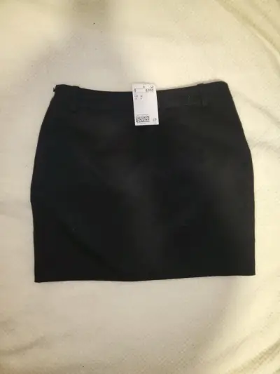 Falda negra elegante para mujer talla 32 - miniatura 1