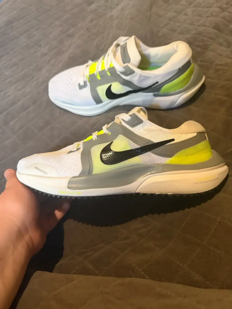 Zapatillas Nike Zoom Vomero - 5